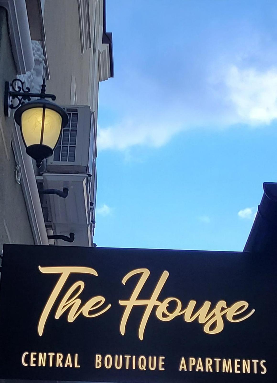 קיוסטנדיל The House - Central Boutique Apartments מראה חיצוני תמונה